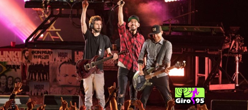 Linkin Park faz show em homenagem a Chester Bennington